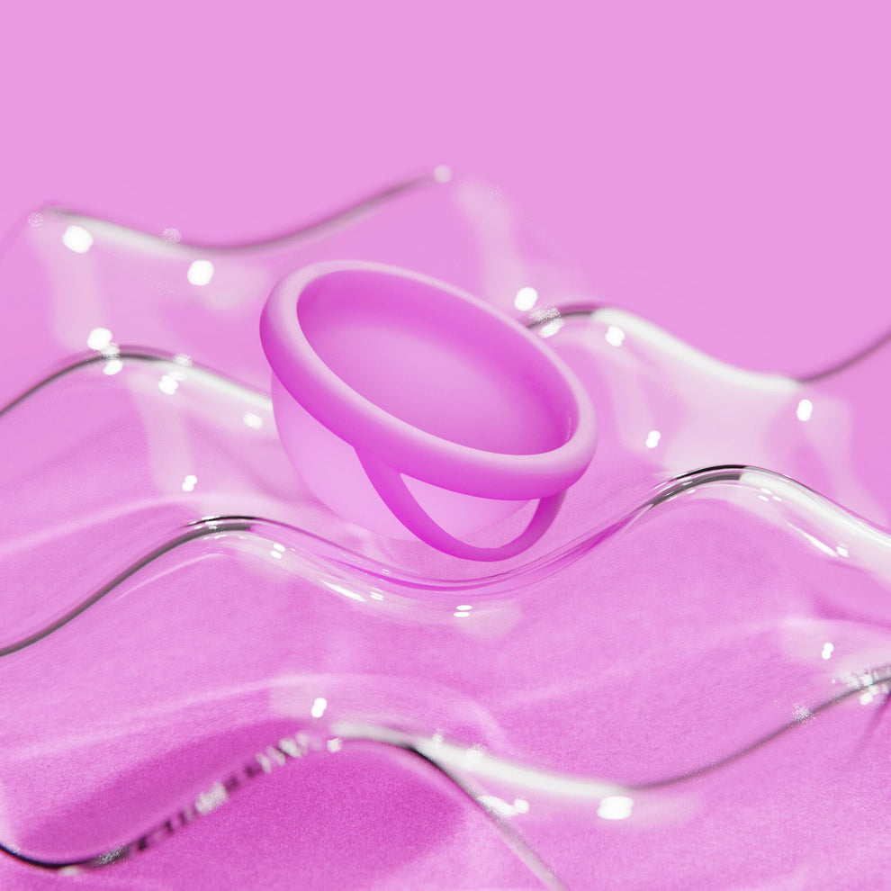 Reusable Menstrual Disc with Handle
